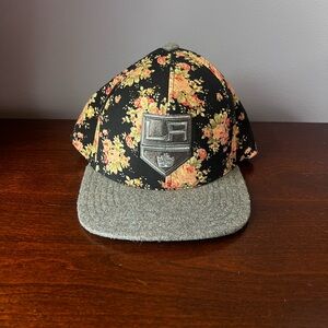 American‎ Needle Los Angles LA Kings NHL Hat Floral Black and Gray EUC